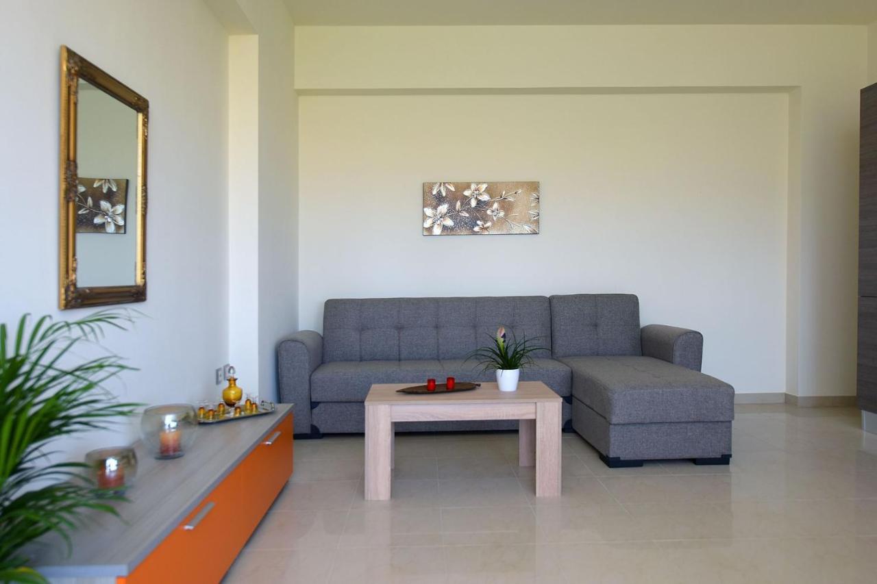 Stelia Luxury Apartments Kalavárda 外观 照片