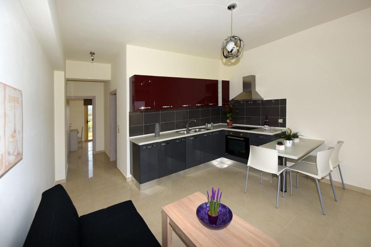 Stelia Luxury Apartments Kalavárda 外观 照片