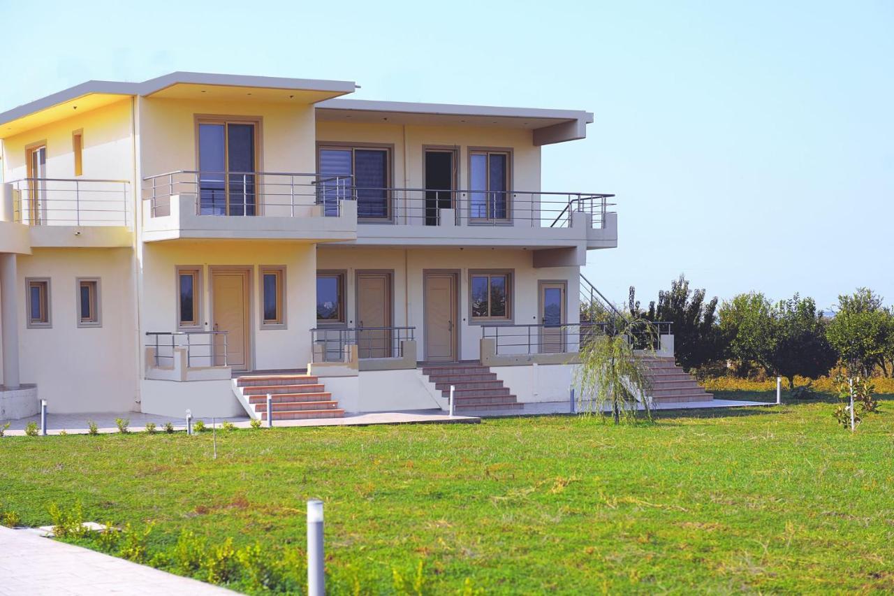 Stelia Luxury Apartments Kalavárda 外观 照片