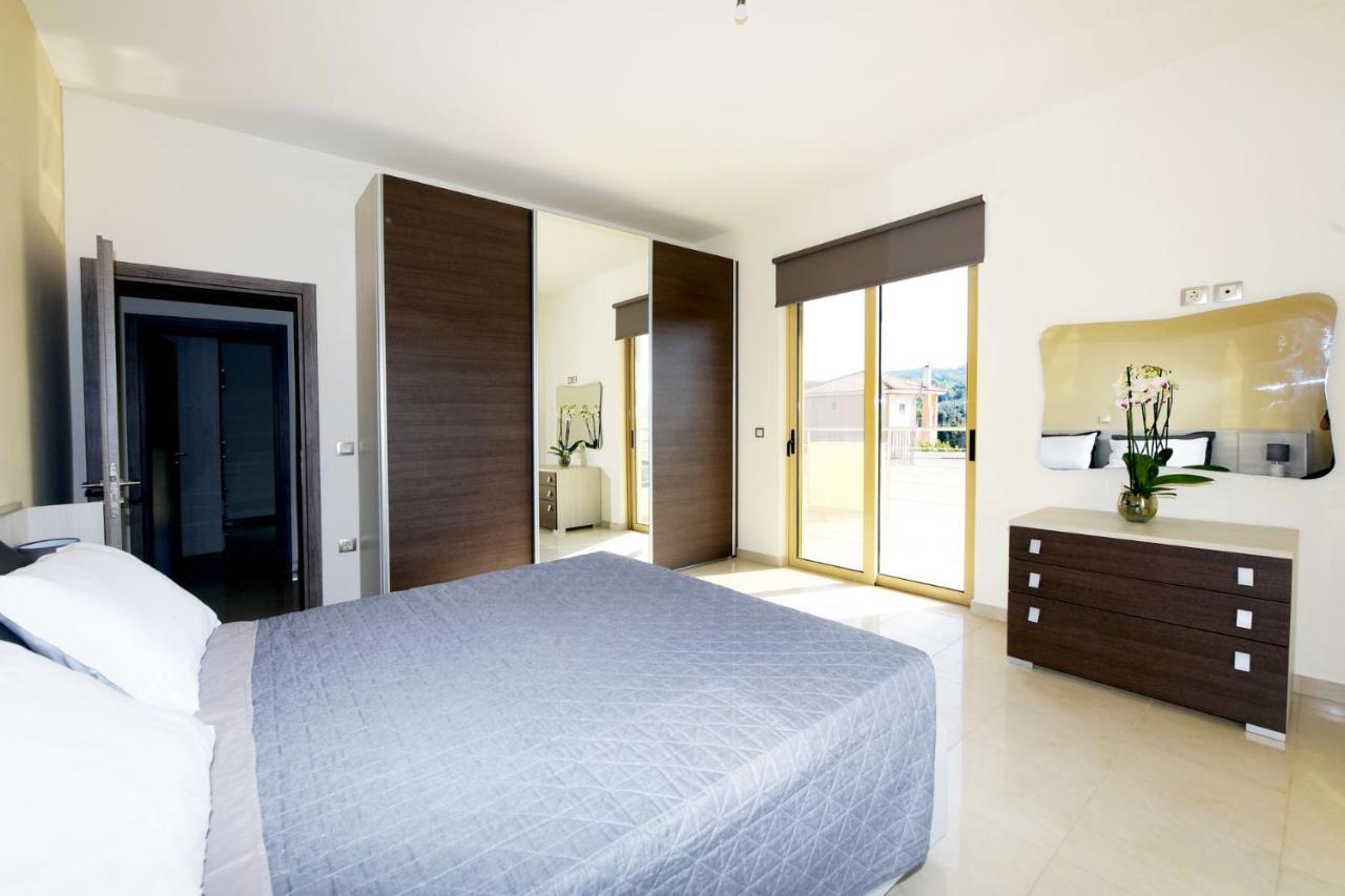 Stelia Luxury Apartments Kalavárda 外观 照片