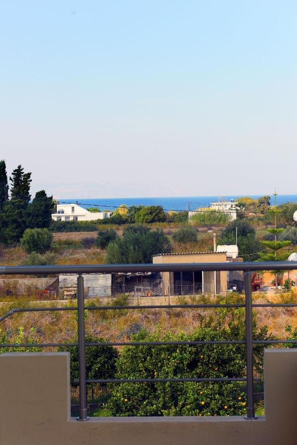 Stelia Luxury Apartments Kalavárda 外观 照片