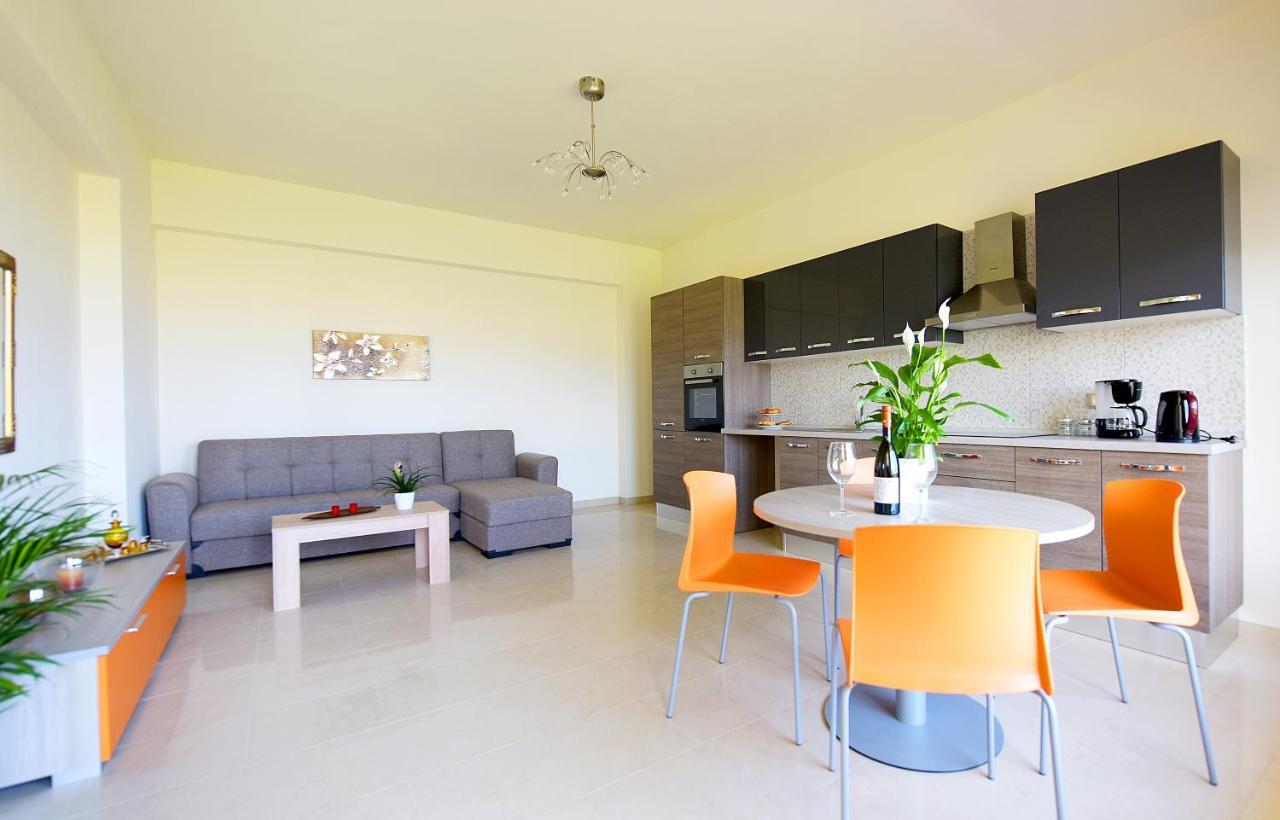 Stelia Luxury Apartments Kalavárda 外观 照片